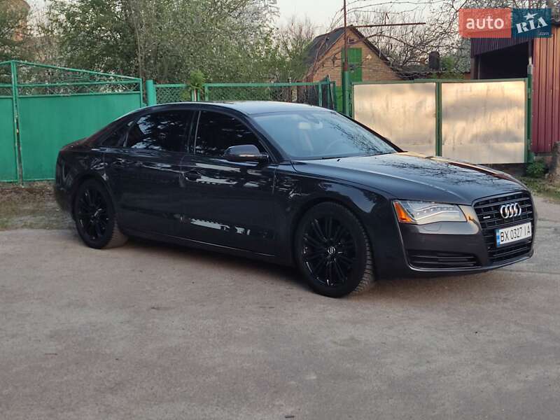 Седан Audi A8 2013 в Житомире