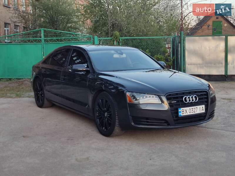 Седан Audi A8 2013 в Житомире