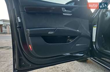 Седан Audi A8 2013 в 