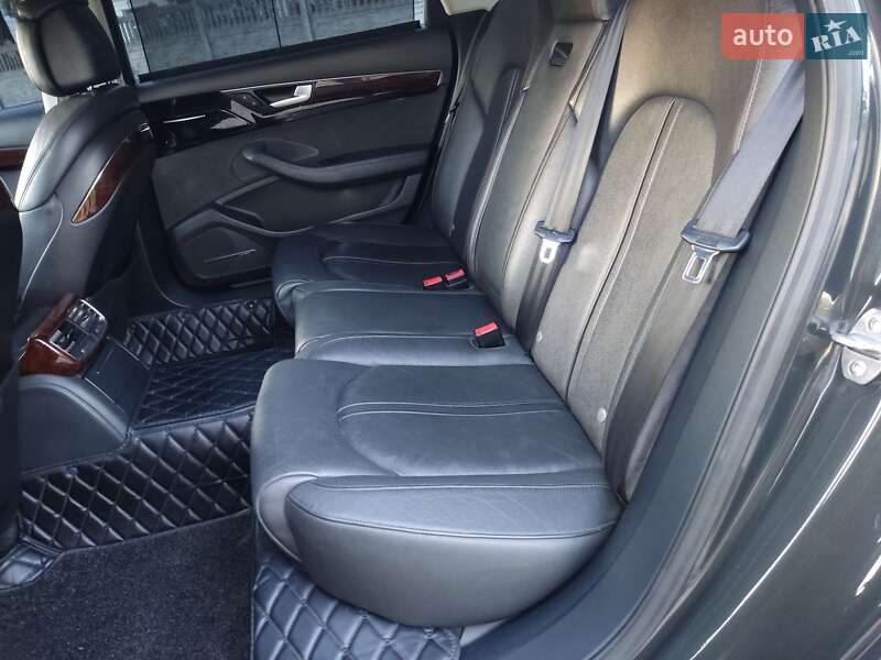 Седан Audi A8 2013 в Житомире