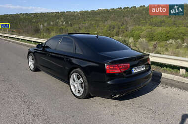 Седан Audi A8 2010 в 