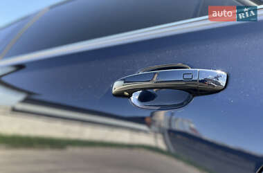 Седан Audi A8 2013 в 