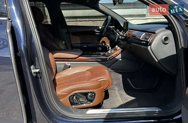 Седан Audi A8 2013 в 