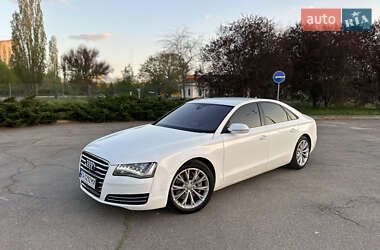 Седан Audi A8 2012 в 