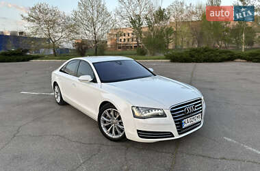 Седан Audi A8 2012 в 