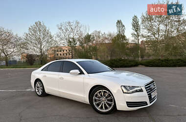 Седан Audi A8 2012 в 