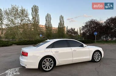 Седан Audi A8 2012 в 