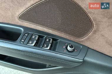 Седан Audi A8 2012 в 
