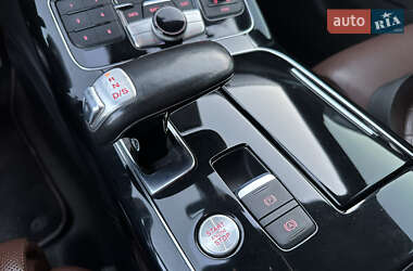 Седан Audi A8 2012 в 