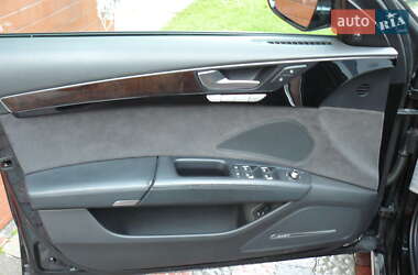 Седан Audi A8 2013 в 