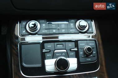 Седан Audi A8 2013 в 