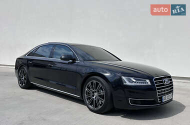 Седан Audi A8 2015 в 