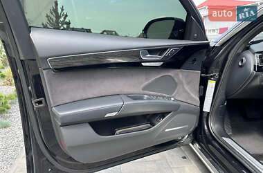 Седан Audi A8 2015 в 