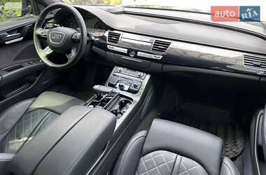 Седан Audi A8 2015 в 
