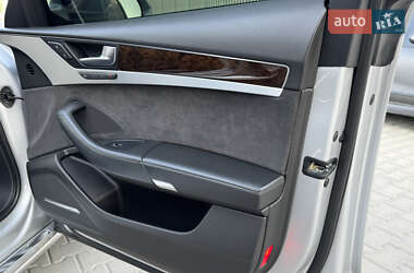 Седан Audi A8 2010 в 