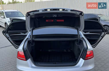 Седан Audi A8 2010 в 