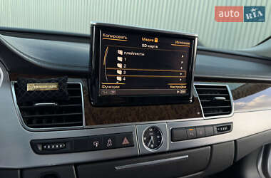 Седан Audi A8 2010 в 