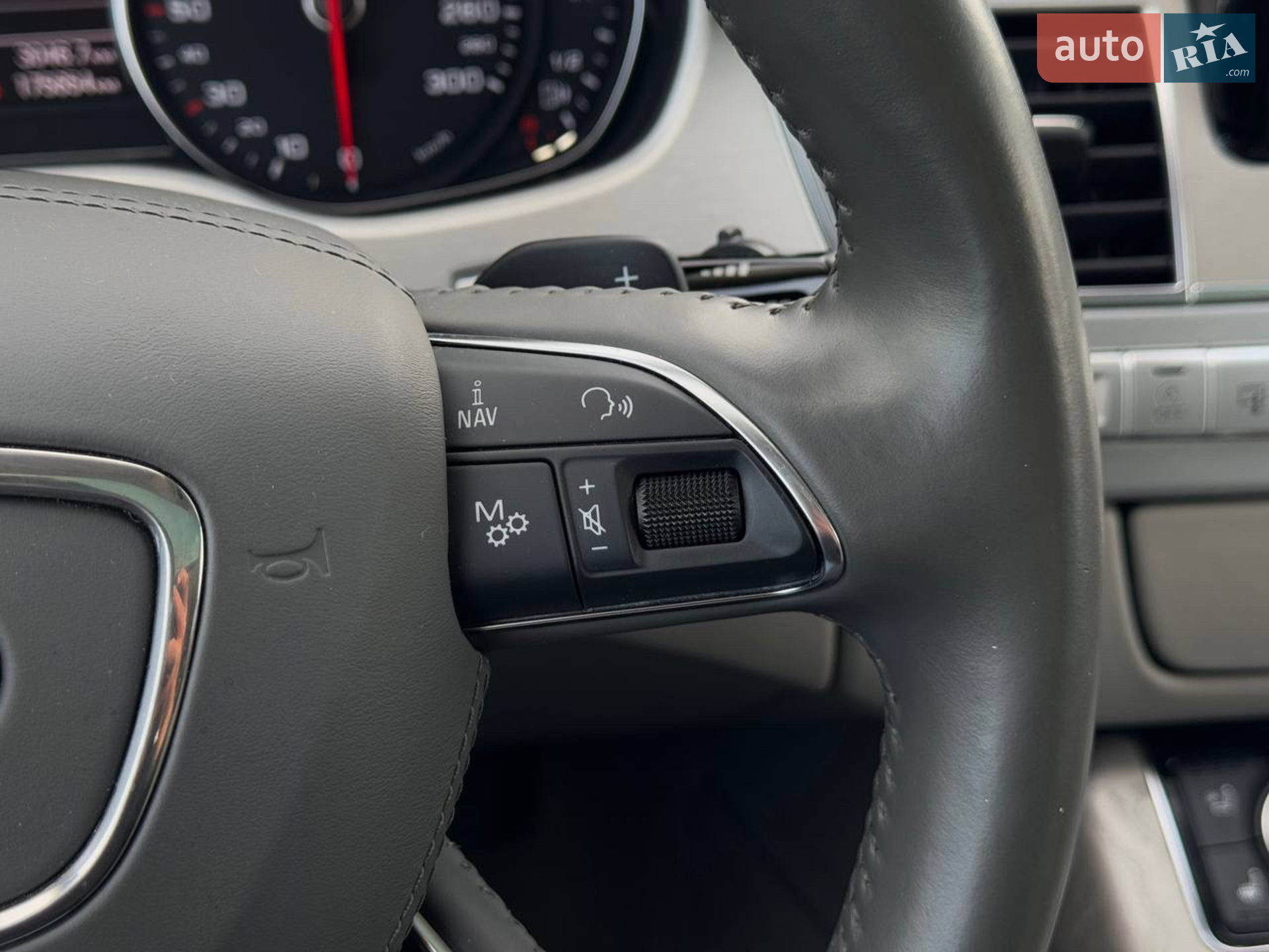 2013 Audi A8 - мініатюра 21