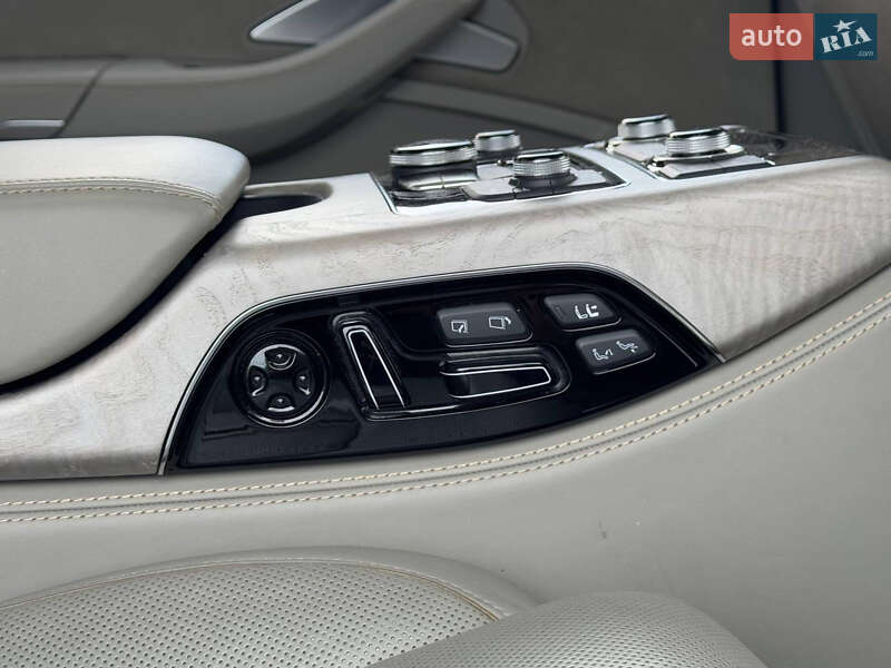 Седан Audi A8 2013 в Киеве