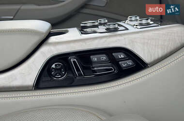 Седан Audi A8 2013 в 