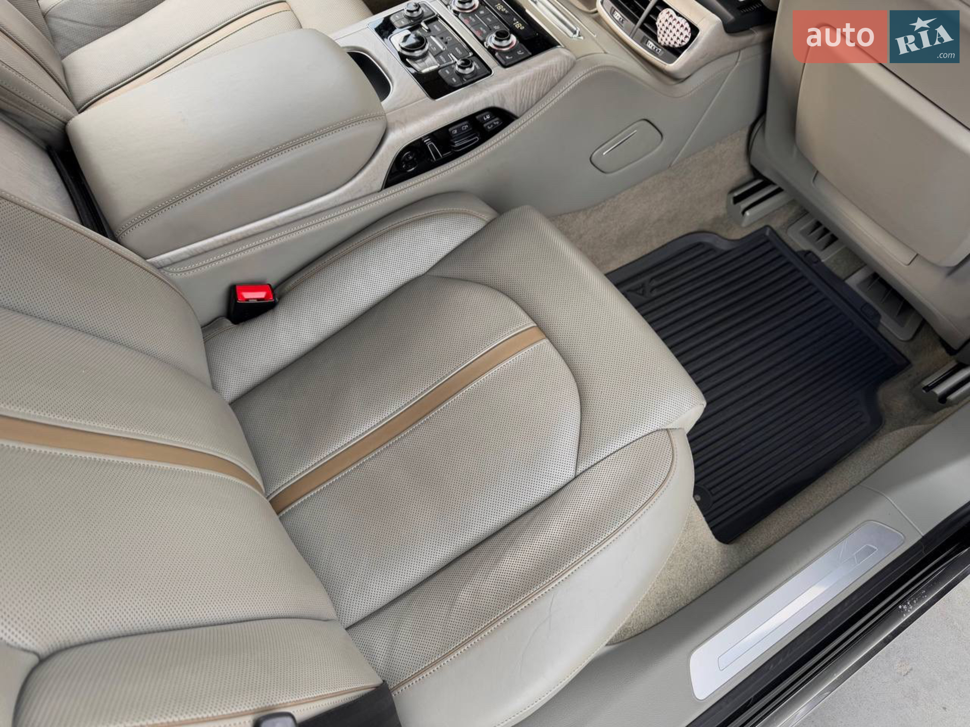 2013 Audi A8 - мініатюра 44
