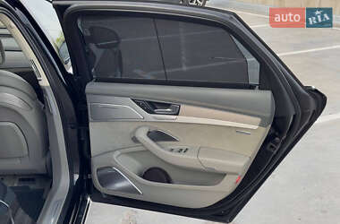 Седан Audi A8 2013 в 