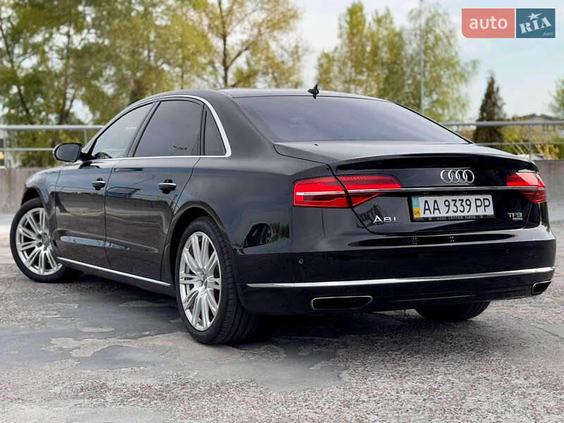 Седан Audi A8 2013 в Киеве