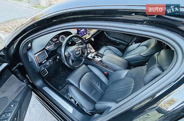 Седан Audi A8 2015 в 
