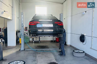 Седан Audi A8 2015 в 