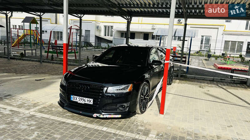 Седан Audi A8 2015 в Хмельницькому