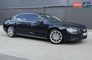 Седан Audi A8 2013 в 