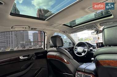 Седан Audi A8 2013 в 