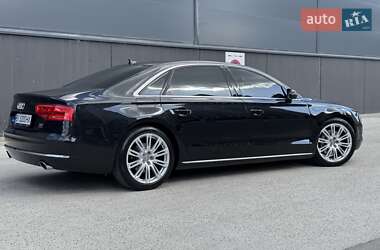 Седан Audi A8 2013 в 