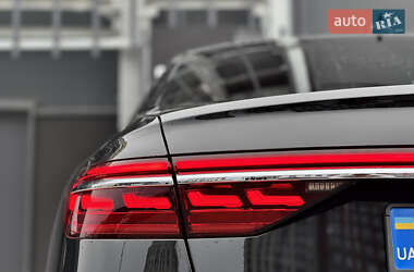 Седан Audi A8 2019 в 