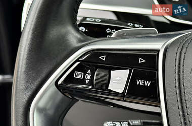 Седан Audi A8 2019 в 