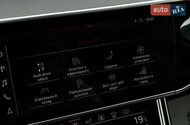 Седан Audi A8 2019 в 