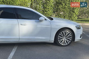 Седан Audi A8 2020 в 