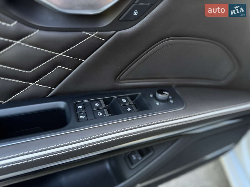 Седан Audi A8 2020 в Киеве