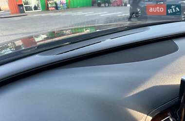 Седан Audi A8 2012 в 