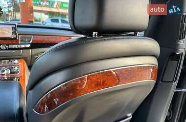 Седан Audi A8 2012 в 
