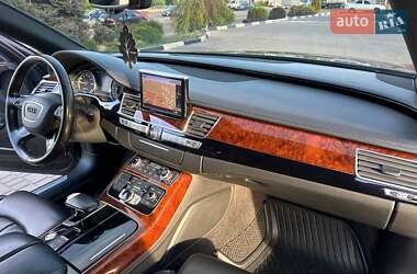 Седан Audi A8 2012 в 