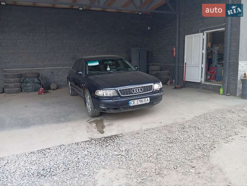 Седан Audi A8 1997 в Черновцах