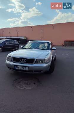 Седан Audi A8 1997 в 