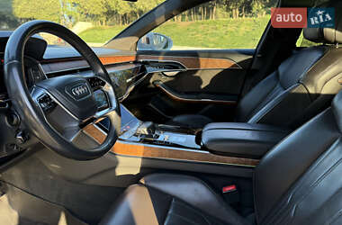 Седан Audi A8 2019 в 