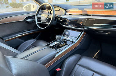 Седан Audi A8 2019 в 