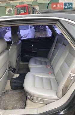 Седан Audi A8 2001 в 