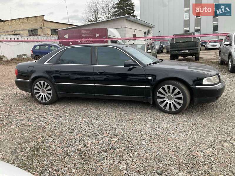 Audi A8 2001