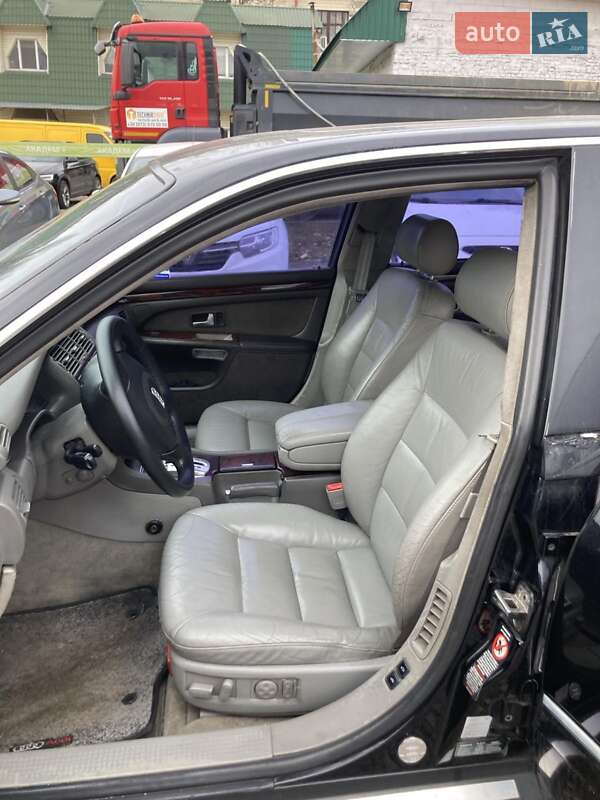 Седан Audi A8 2001 в Киеве