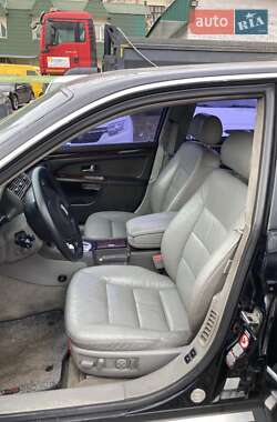 Седан Audi A8 2001 в 