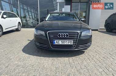 Седан Audi A8 2012 в 